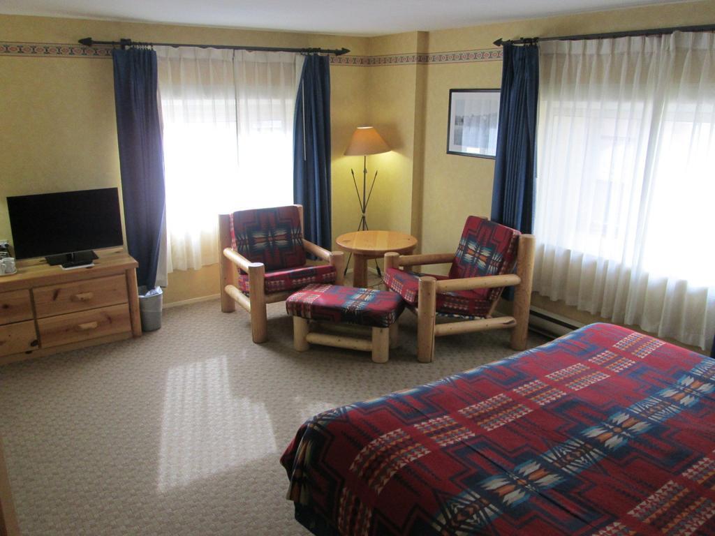 Brewster Mountain Lodge Banff Quarto foto
