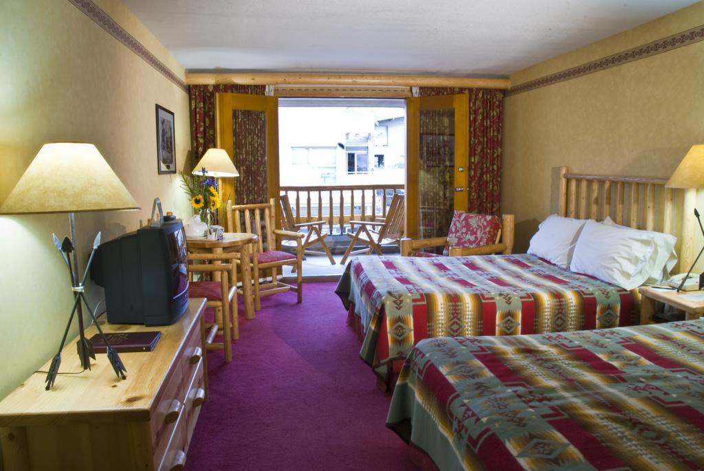 Brewster Mountain Lodge Banff Quarto foto